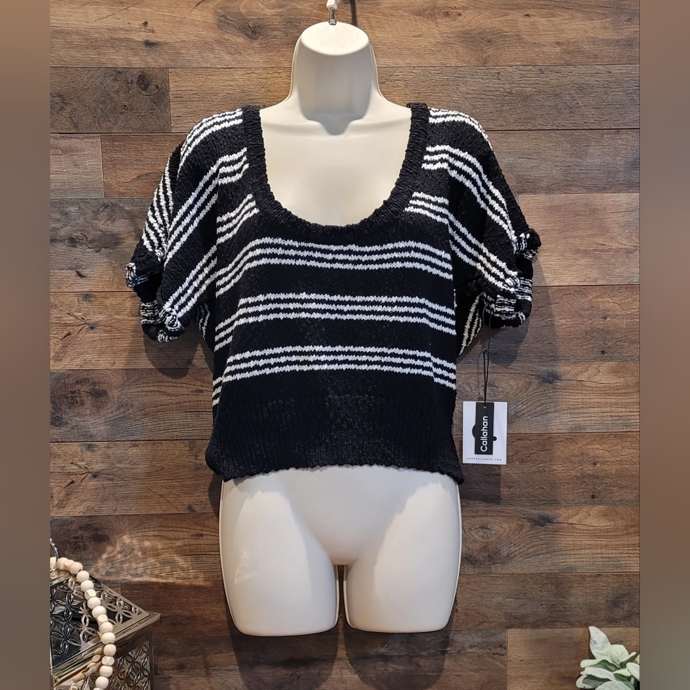 NWT Callahan Revolve Short Sleeve Sweater Top Back/White Striped Size M